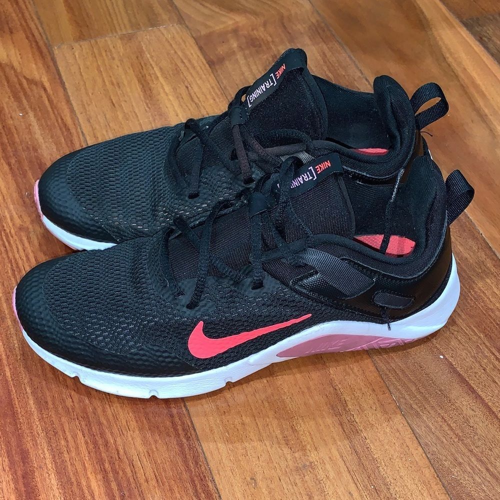 Nike Women’s Black and Pink Athletic Sneakers size 8.5